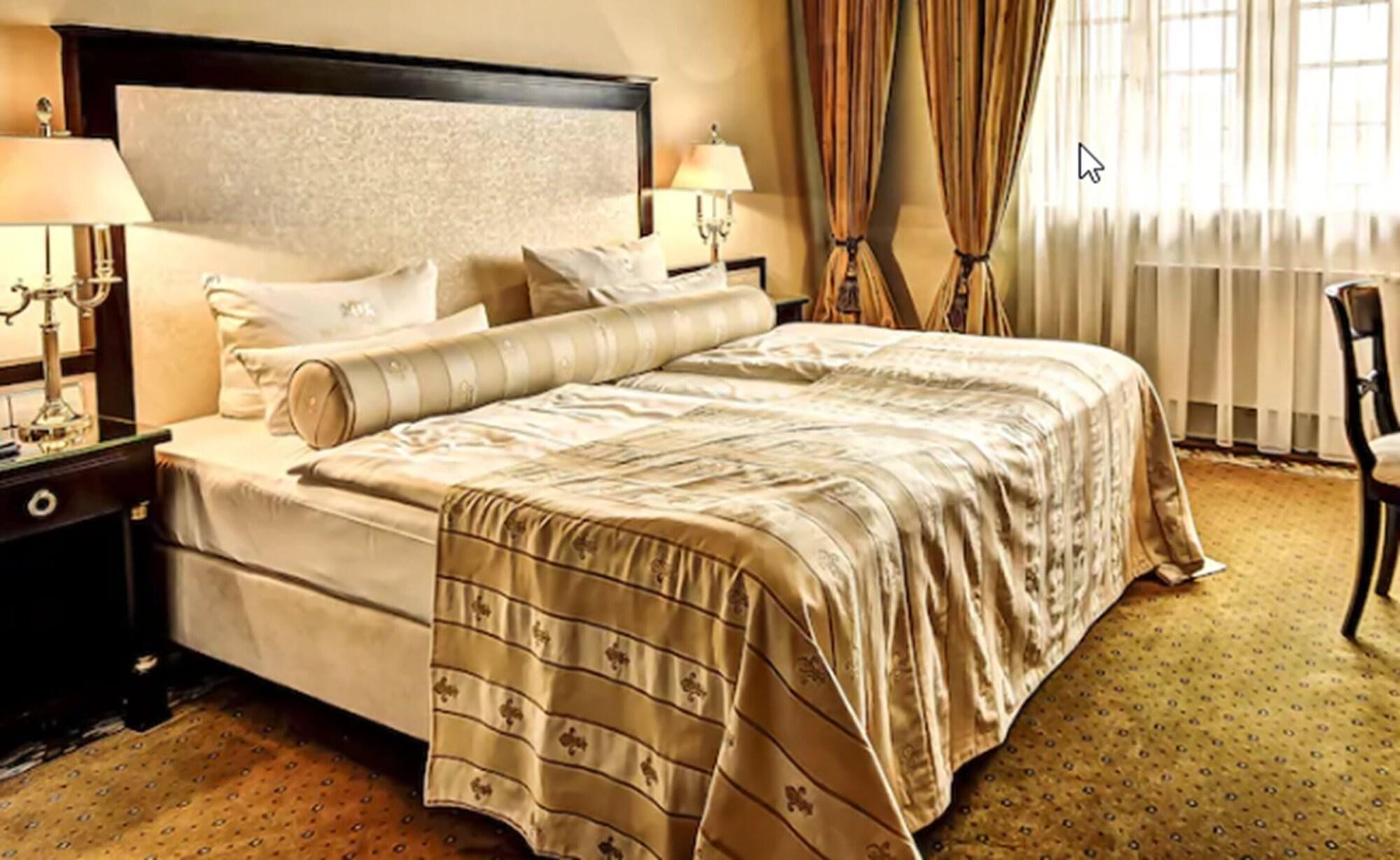 Suitess Hotel